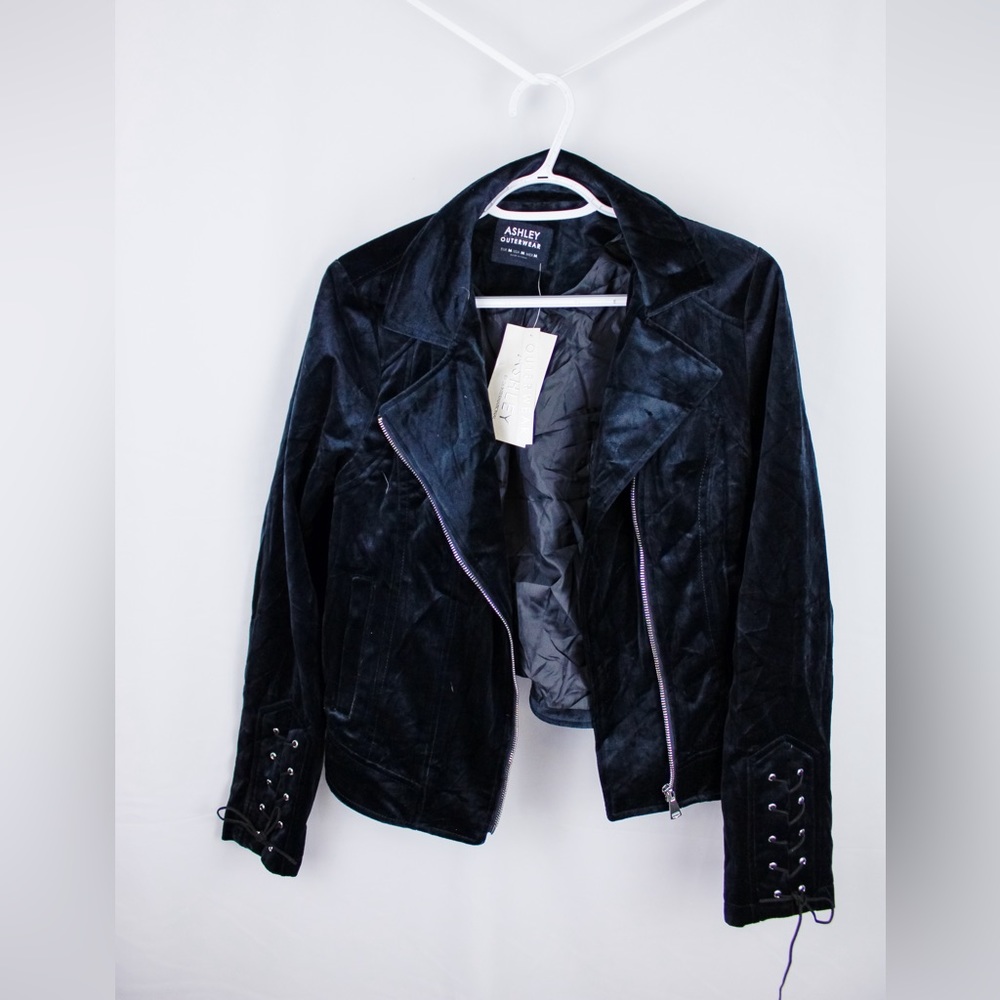 NWT Ashley Outerwear Black Jacket.